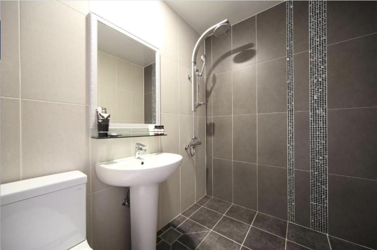 Roni Tourist Hotel Jeonju Dış mekan fotoğraf